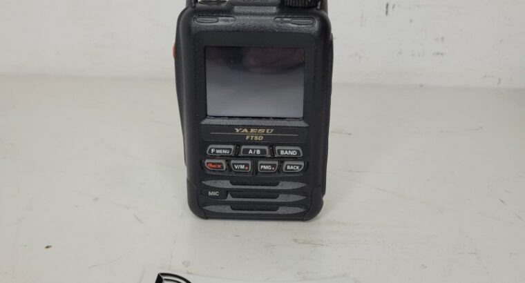YAESU FT-5DE